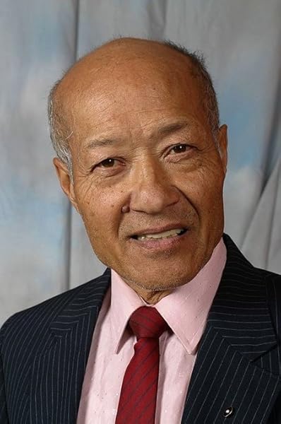 Aki Aleong